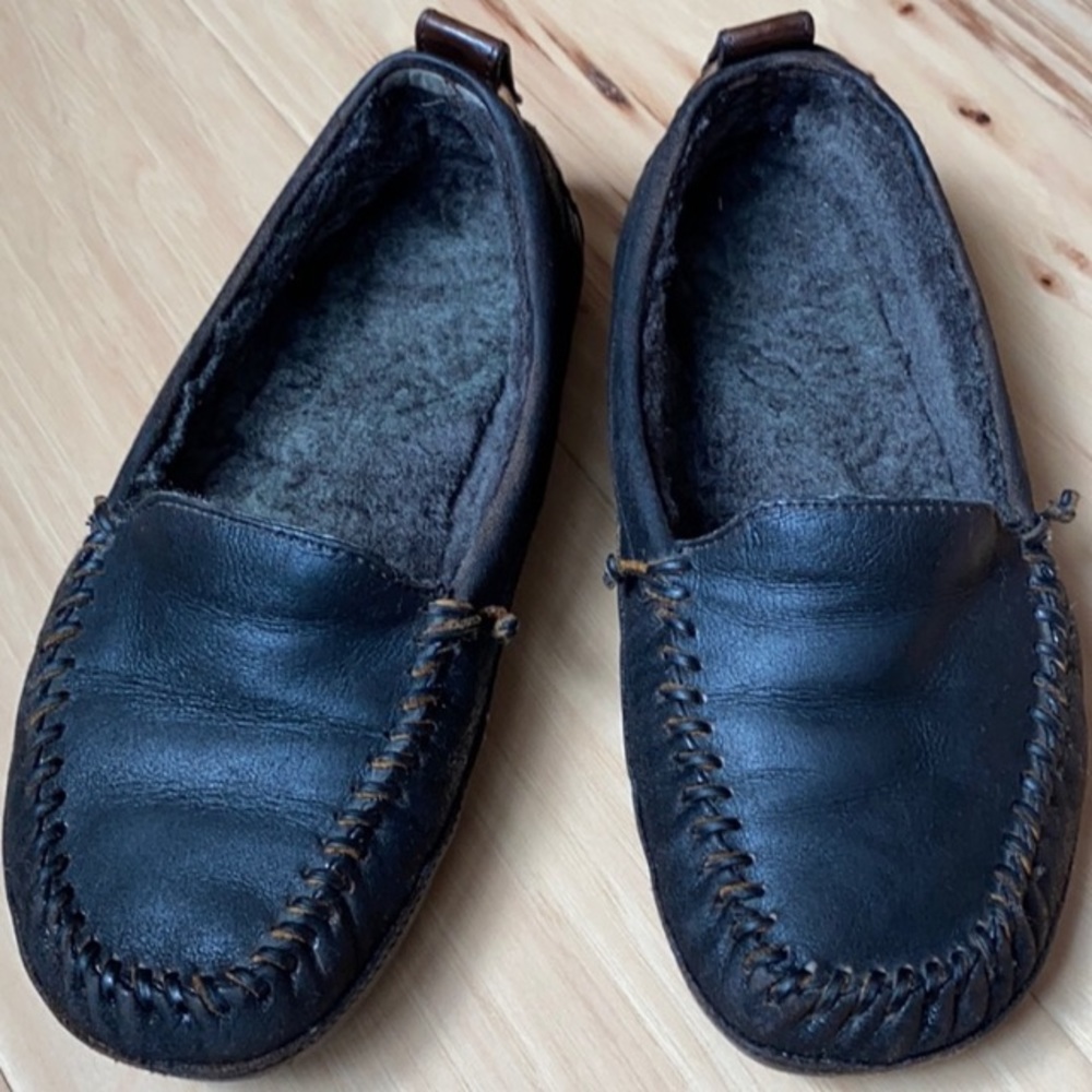 FRYE Shearling-Lined Leather Flats
